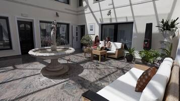 Superior Apartment, 2 Bedrooms, Mountain View | Terrace/patio