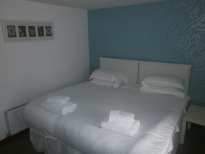Egyptian cotton sheets, premium bedding, individually decorated