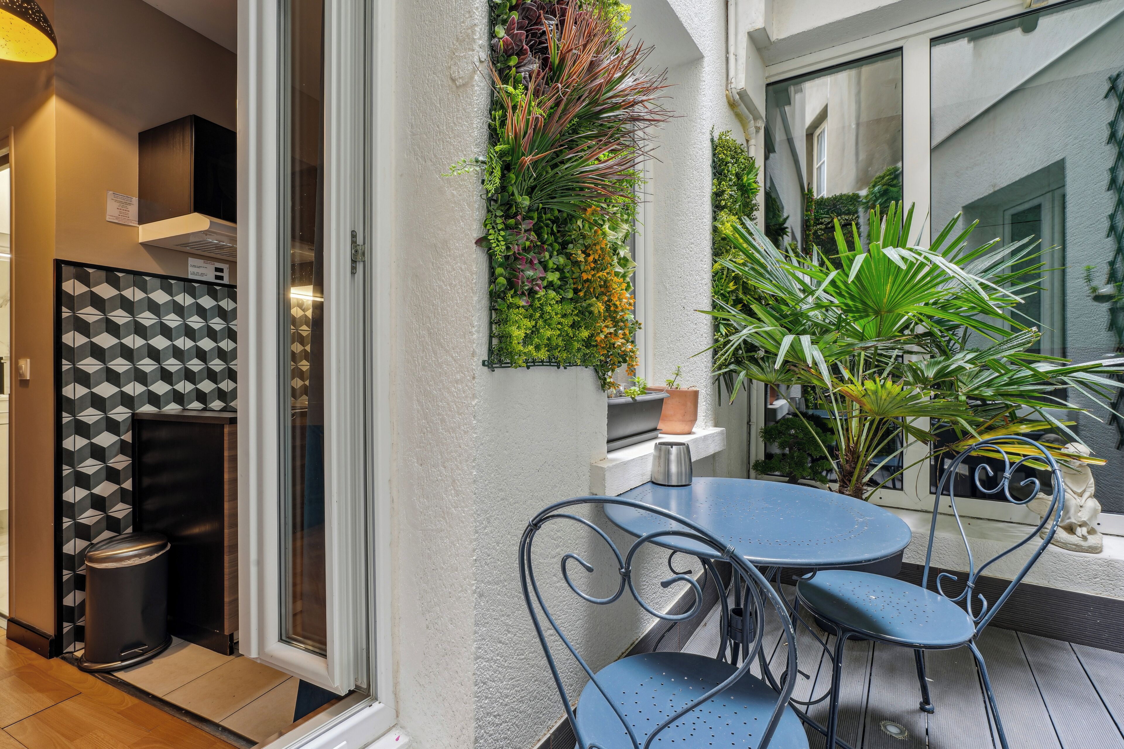 Studio, 1 Double Bed (2 pax, 106 rue de Paris)