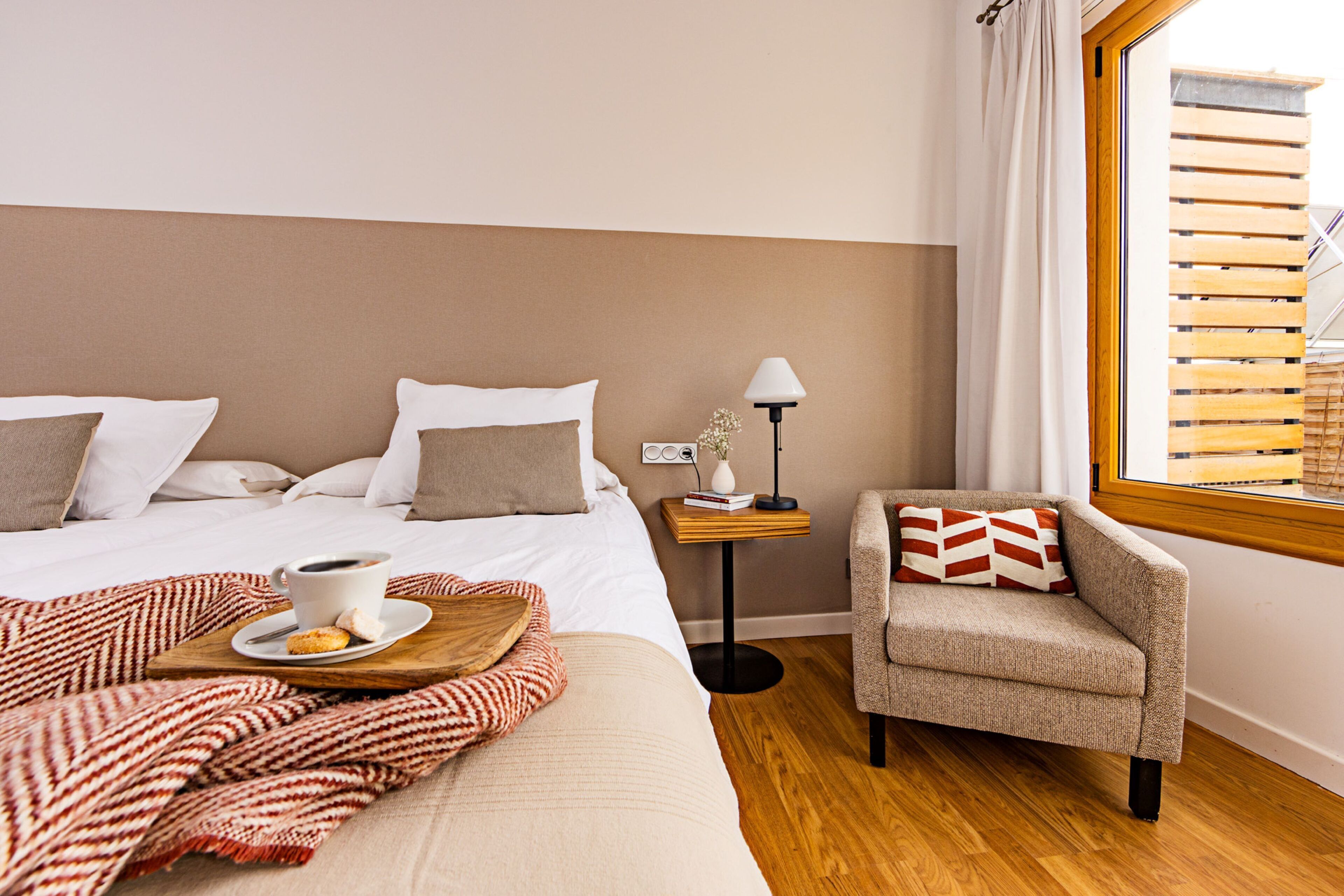 standard single room, private bathroom | desk, blackout curtains, soundproofing, free wifi