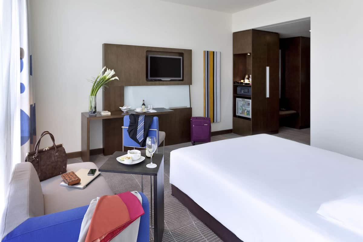 1 habitación, ropa de cama de alta calidad y minibar