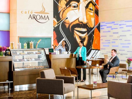 Novotel Abu Dhabi Gate - Image 17