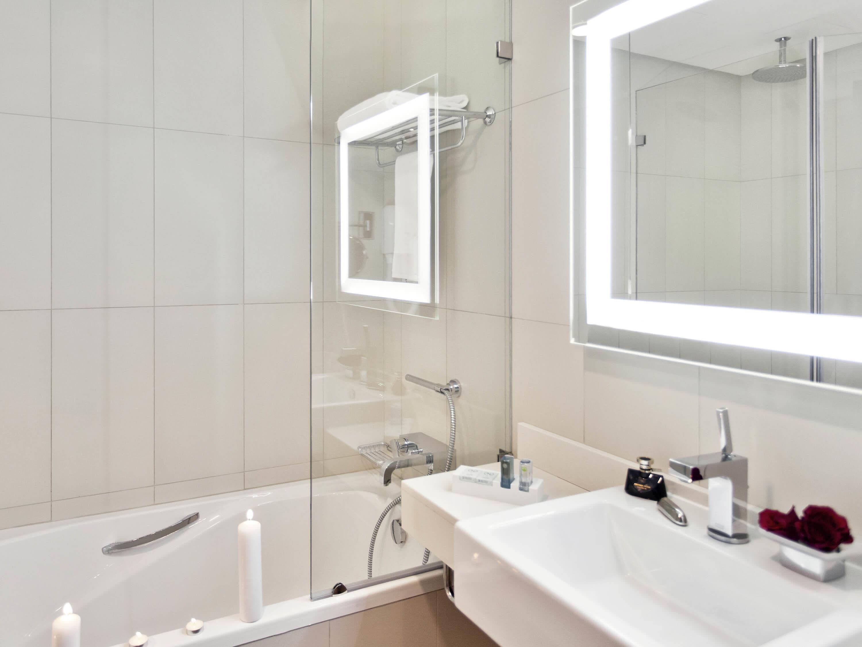 Literie de qualité supérieure, minibar, coffres-forts dans les chambres