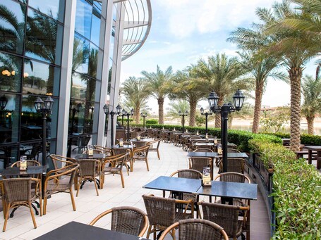 Novotel Abu Dhabi Gate - Image 32