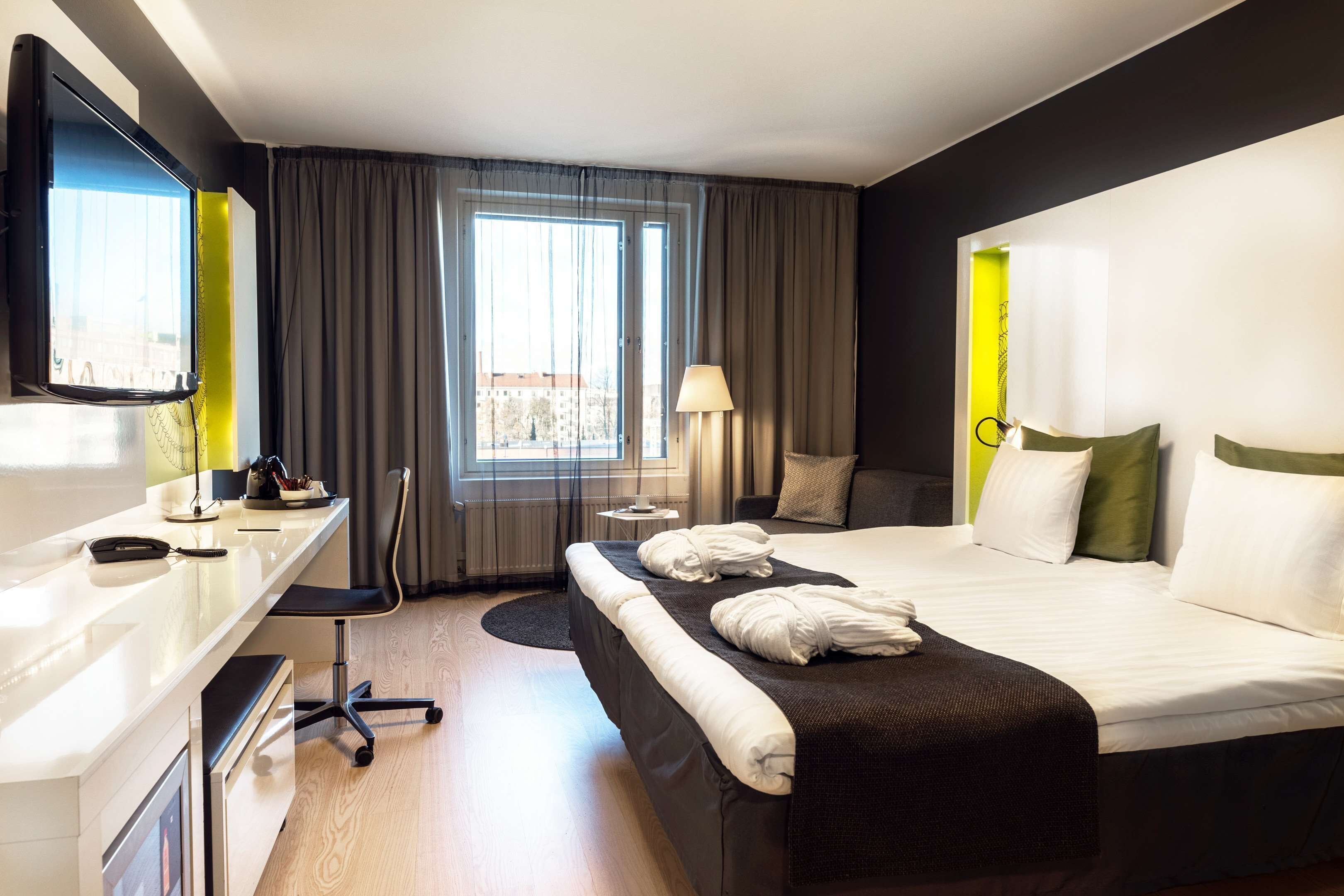 superior room | minibar, in-room safe, desk, soundproofing