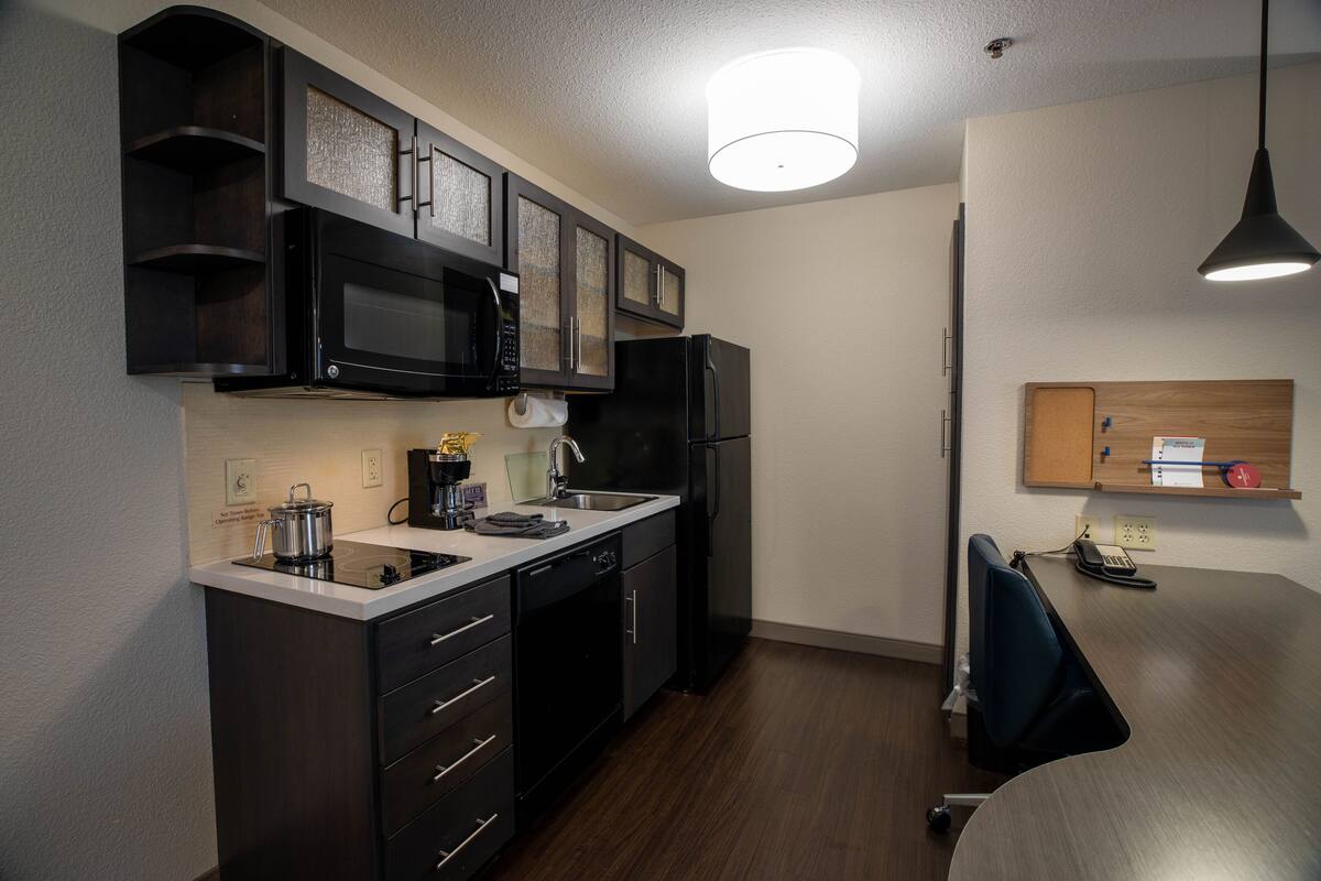 Suite, 1 Bedroom | Room amenity