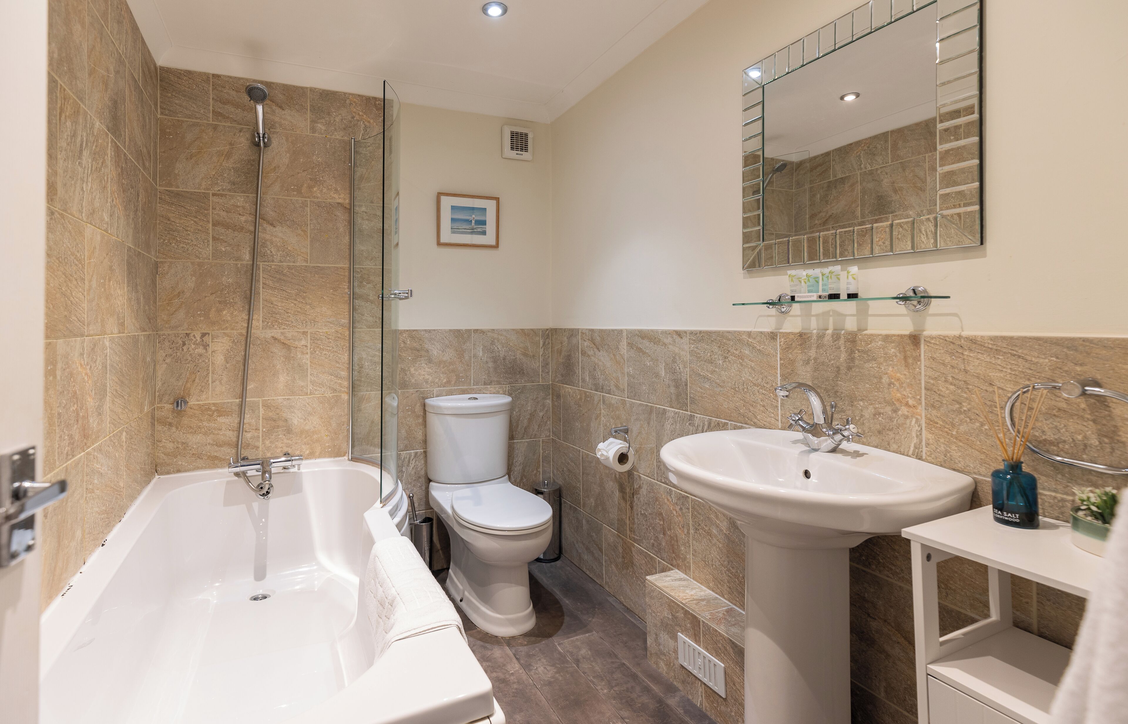 standard double room, ensuite | bathroom | free toiletries, hair dryer, towels, soap