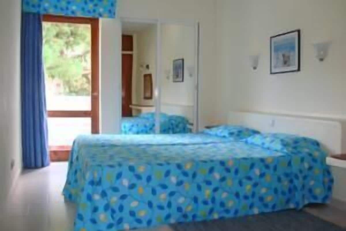 Blackout curtains, individually furnished, bed sheets
