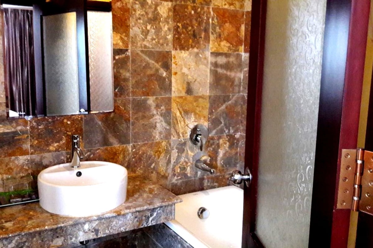 Bathroom | Shower, rainfall showerhead, free toiletries, hair dryer