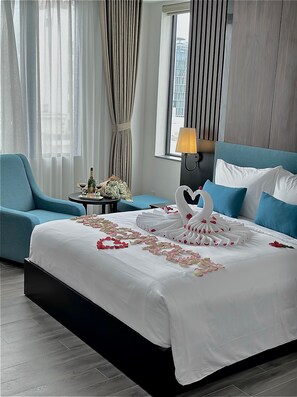 Executive Double Room, City View