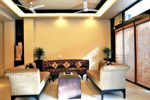 DVD player - Tavisha Villa (Noida)