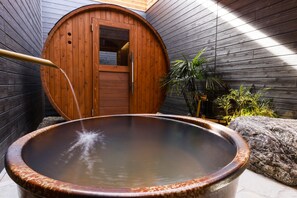 Hot springs - Hotel Garden Palace & Kansai Airport Spa (Izumisano)