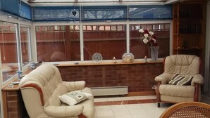 Unclassified image, 4 of 21, button - The Hamlet B&B (Aylesbury)