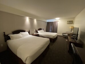 Standard Room, 2 Queen Beds | Desk, cribs/infant beds, rollaway beds, free WiFi - Chalet Continental (Valemount)