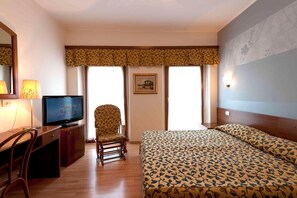 Double or Twin Room | In-room safe, individually decorated, desk, free WiFi - Hotel Ristorante ai Campi Di Marcello (Monfalcone)