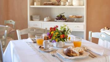 Petit déjeuner buffet compris tous les jours