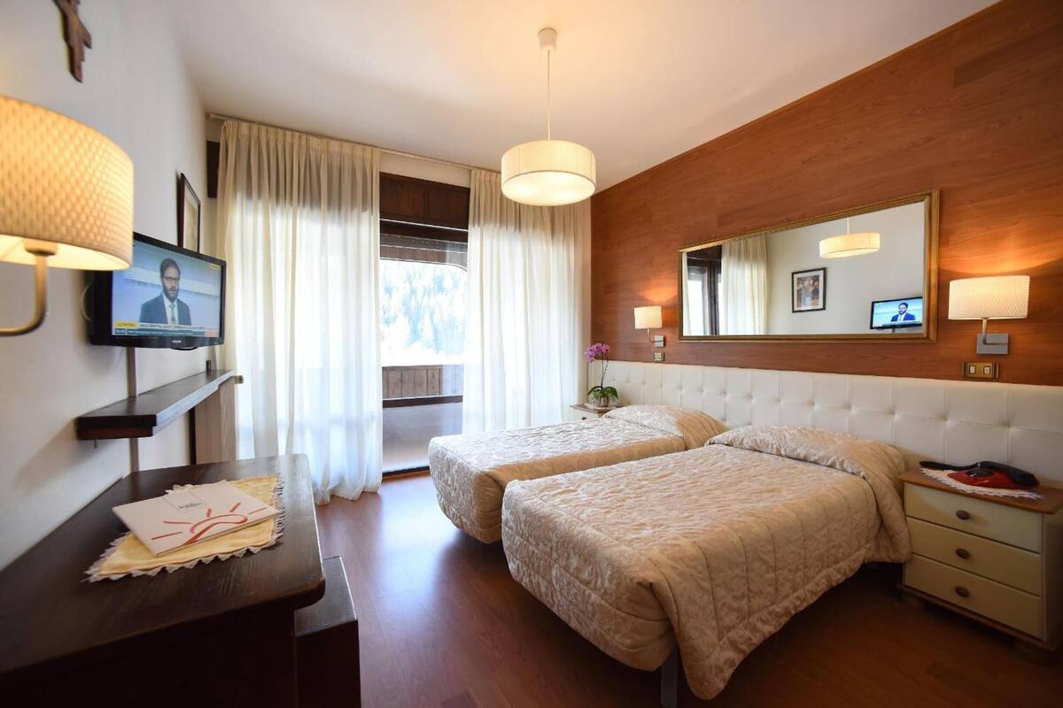 in-room safe, individually furnished, desk, cots/infant beds