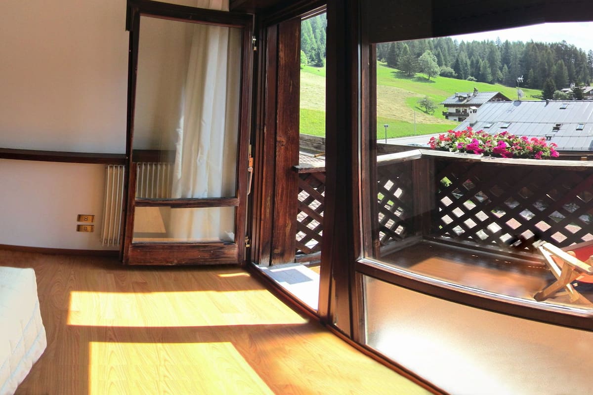 family quadruple room | in-room safe, individually furnished, desk, cots/infant beds