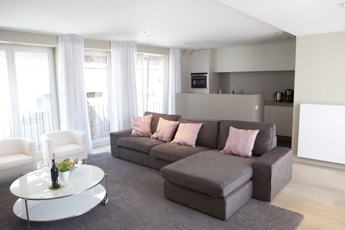 Departamento superior, 2 habitaciones | Ropa de cama de alta calidad, cortinas blackout y wifi gratis