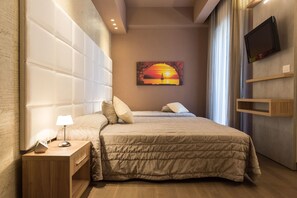 Double Room (with extra bed) | Premium bedding, minibar, in-room safe, desk - Hotel Belvedere (Cervia)