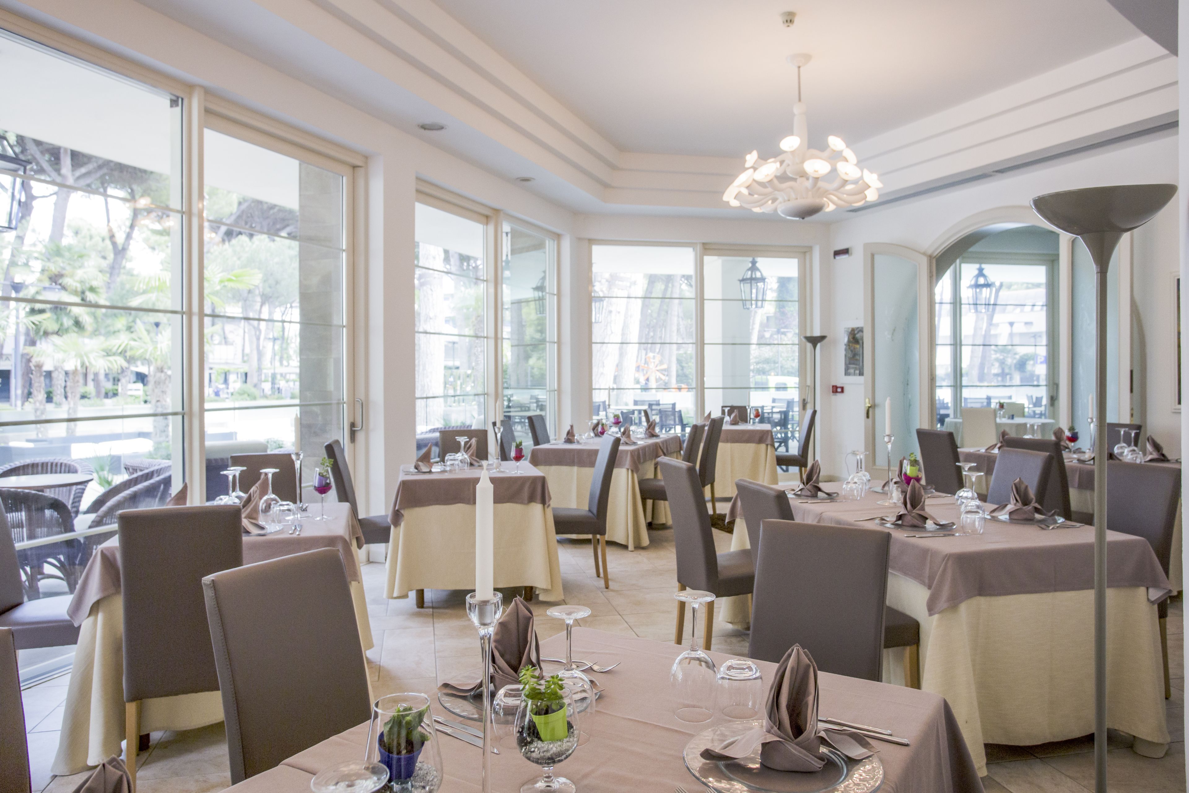 breakfast, lunch, dinner served; italian cuisine