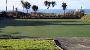 Unclassified image, 2 of 16, button - The Cliff Hotel (Bude)