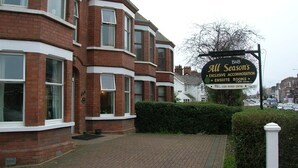 Exterior - All Seasons Belfast (Belfast)
