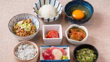 Ferdiglaget frokost hver dag (JPY 1500 per person)