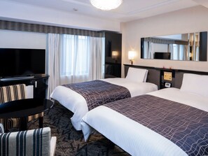 Down duvets, desk, blackout curtains, iron/ironing board - APA Hotel Tokyo Kudanshita (Tokyo)