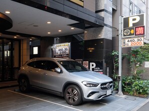 Limited parking - APA Hotel Kodemmacho Ekimae (Tokyo)