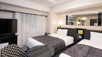 Deluxe Twin Room, Non Smoking | Hypo-allergenic bedding, down comforters, desk, blackout drapes