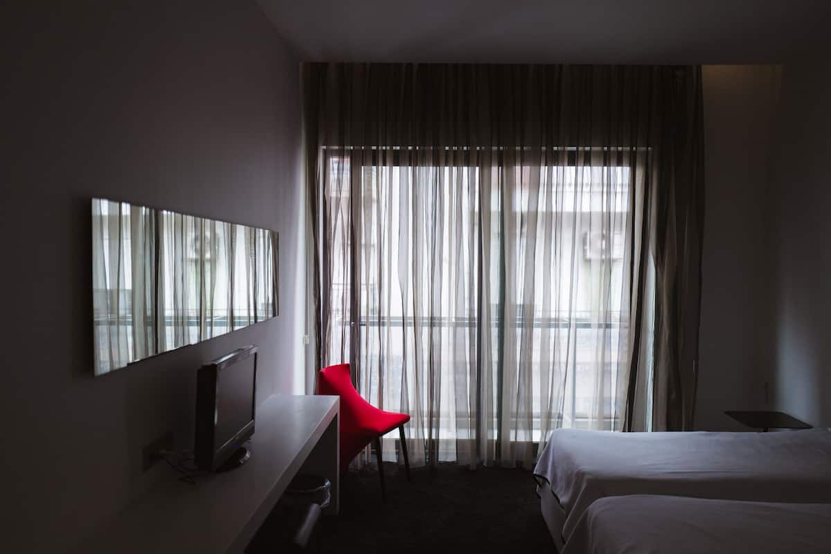 Chambre exécutive double | Système d’insonorisation, accès au Wi-Fi (inclus)