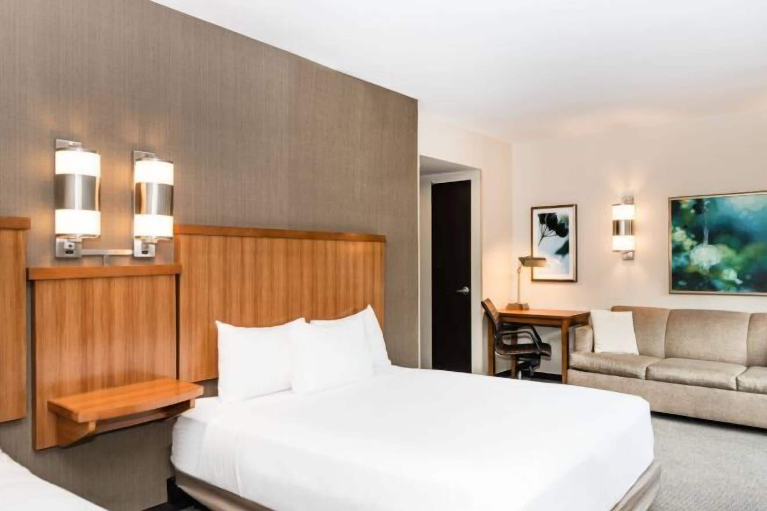 Literie de qualité supérieure, coffres-forts dans les chambres, bureau