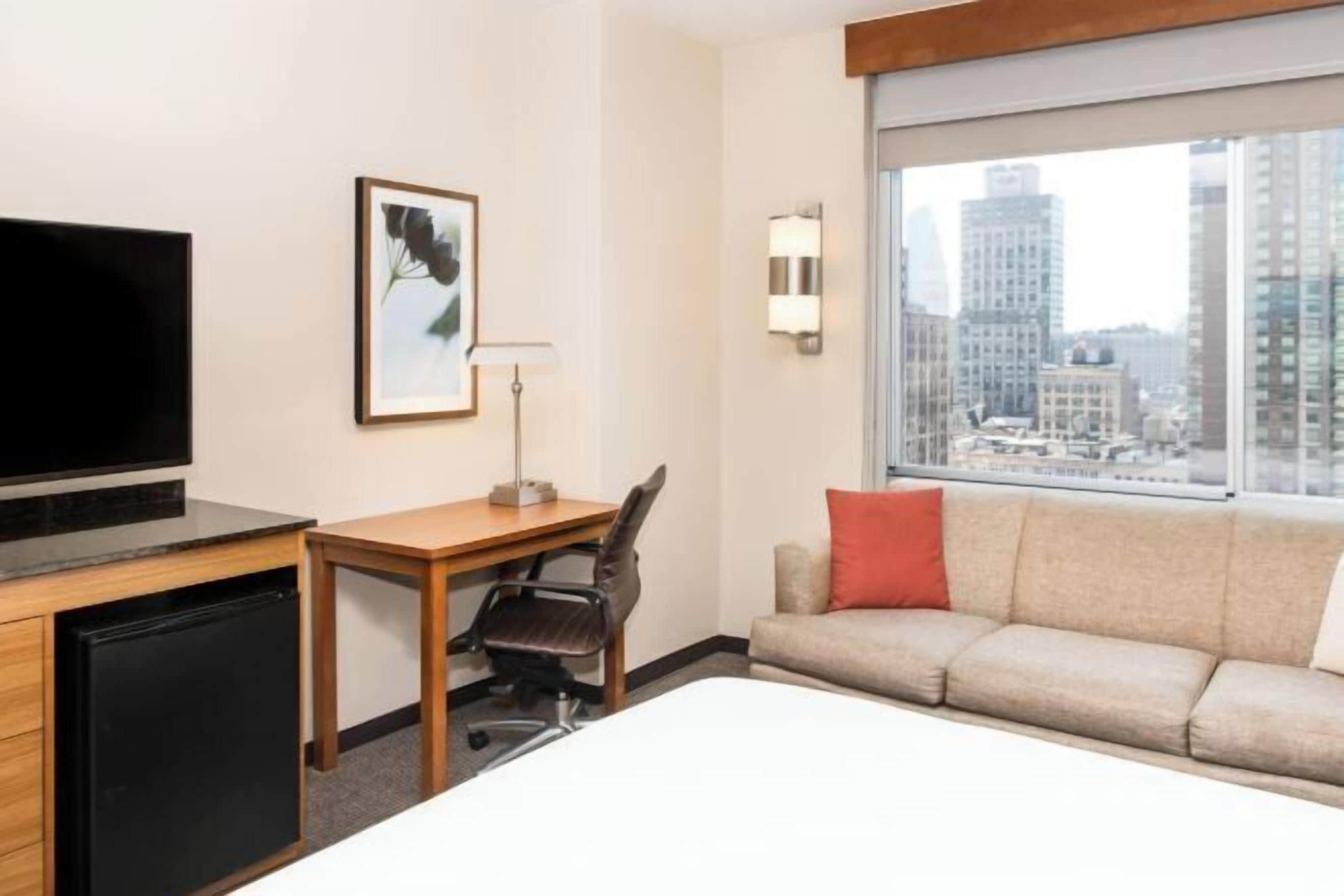 Literie de qualité supérieure, coffres-forts dans les chambres, bureau