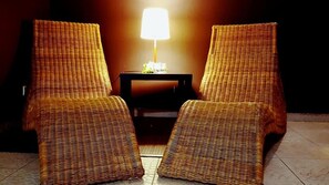 双人护理室、桑拿、热水浴缸、湿蒸房、身体护理、运动按摩