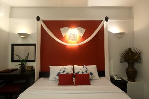 Superior Double Room | Minibar, in-room safe, desk, free WiFi - Villa Medamrei (Siem Reap)