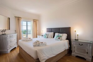 Apartamento, 1 quarto, vista para o mar | Camas Select Comfort, frigobar, cofres nos quartos
