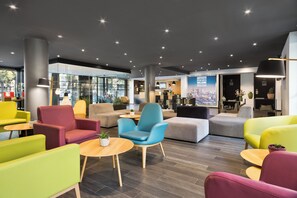 Lobby sitting area - Hotel Andante Drassanes (Barcelona)