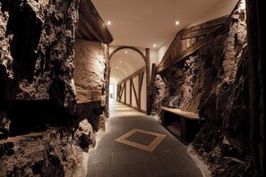 Parihoitohuone(ita), sauna, poreallas, höyrysauna, turkkilainen sauna