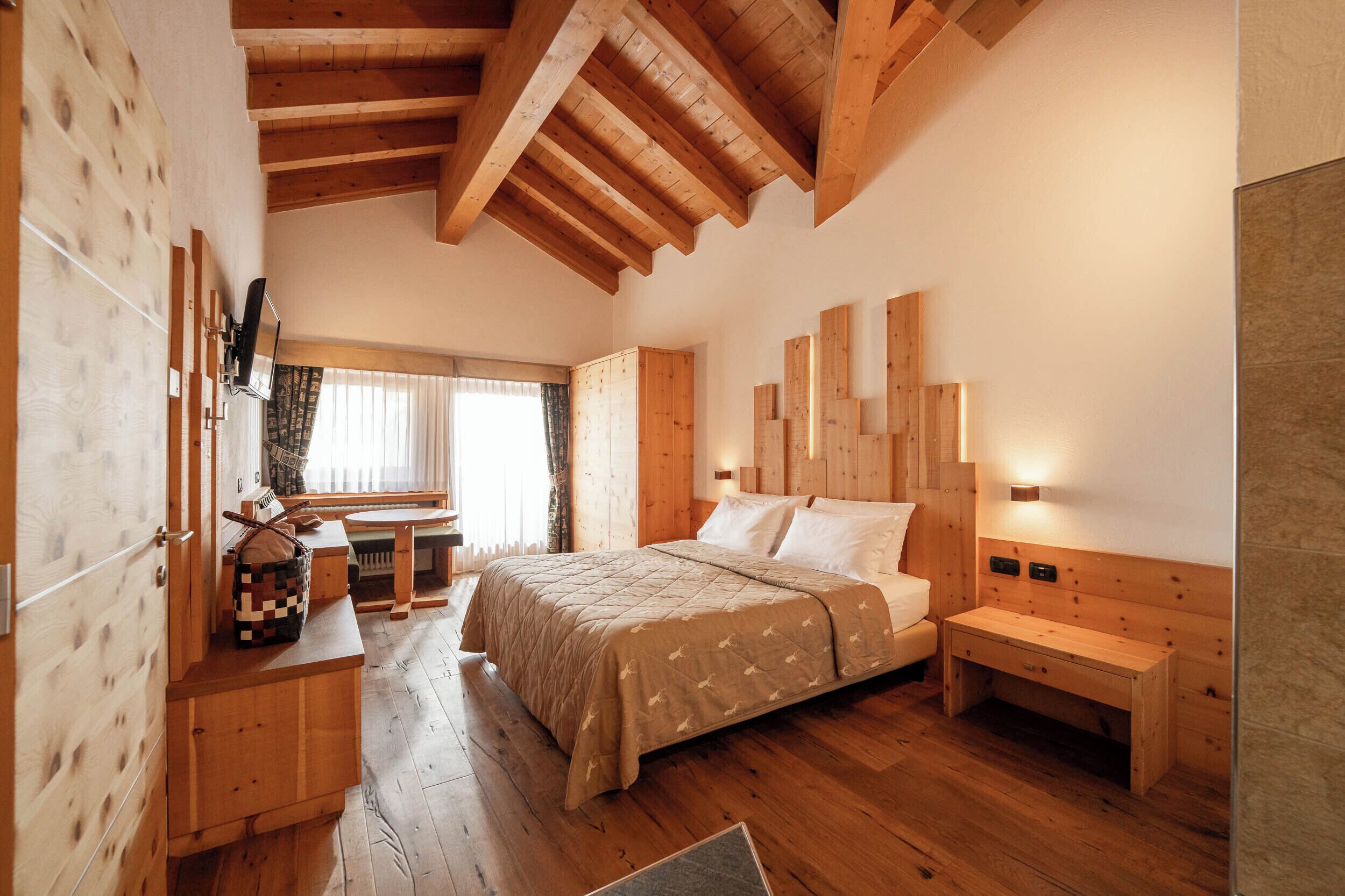 Family Suite, Connecting Rooms | Down comforters, pillowtop beds, in-room safe, laptop workspace