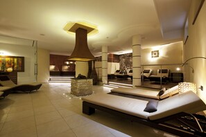 Espace de soins pour les couples, sauna, bain à remous, hammam, hammam