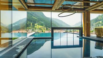4 indoor pools