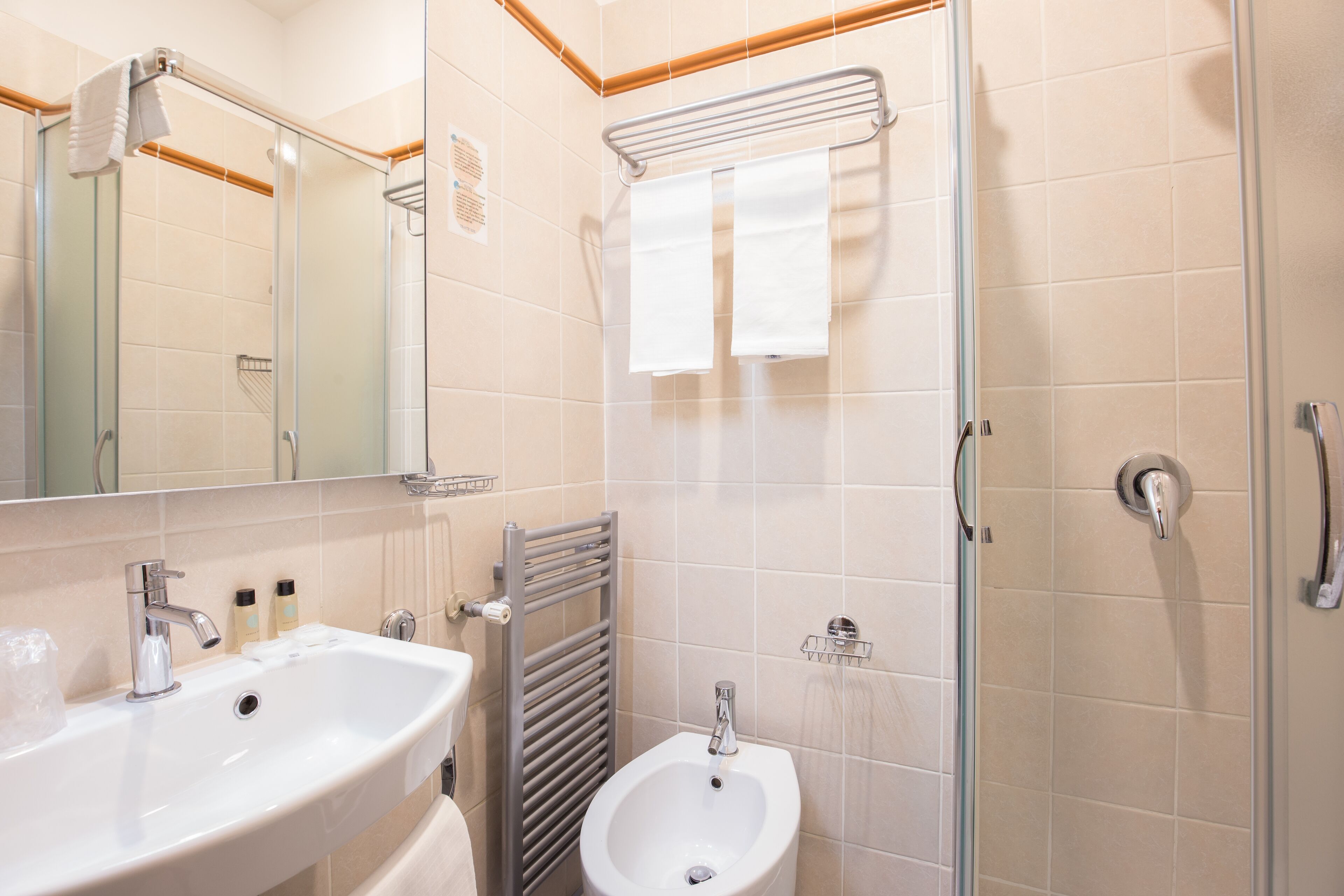 shower, rainfall showerhead, free toiletries, hair dryer