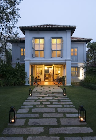 Property entrance. 23 LoveLane Penang