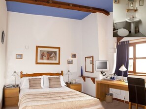 Room - The Old Stables (Milton Keynes)