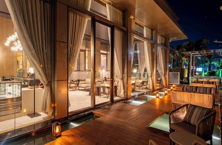 Bar (en la propiedad)