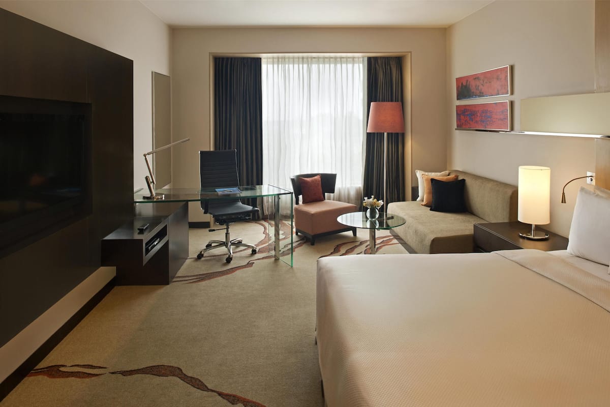 Superior Room | Minibar, in-room safe, desk, laptop workspace