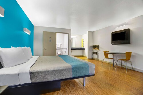 Motel 6 Anderson, CA - Redding Airport