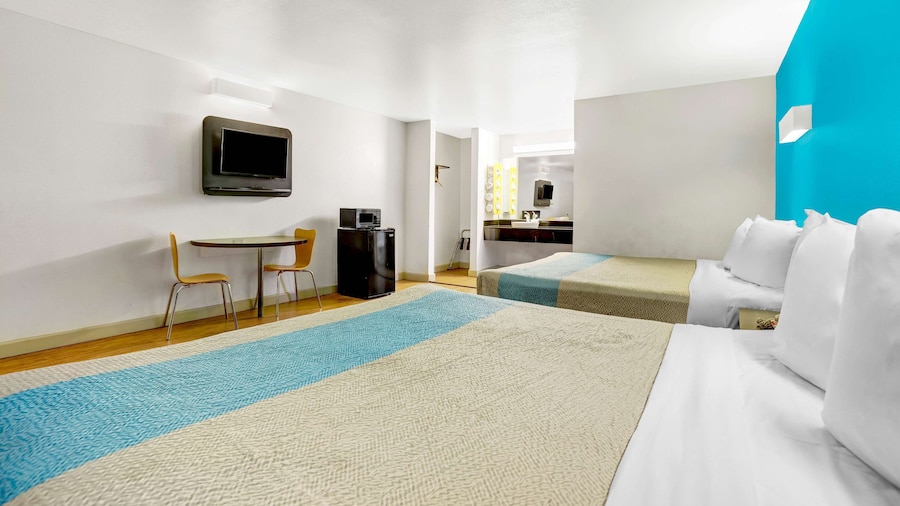 Motel 6 Anderson, CA - Redding Airport