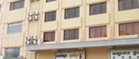 واجهة المنشأة